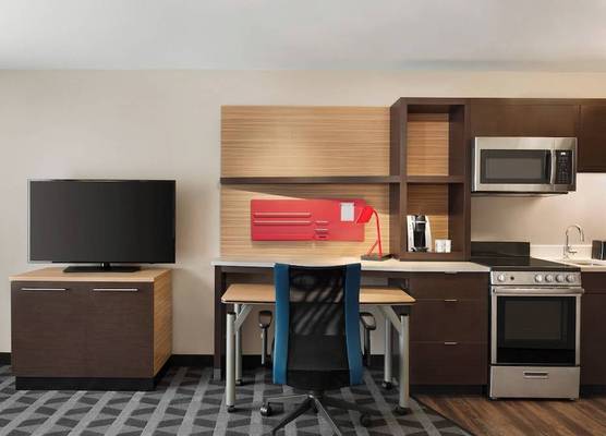 TownePlace Suites Cedar Rapids Marion 1