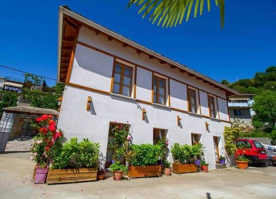 Hotel Bebej Tradicional 1