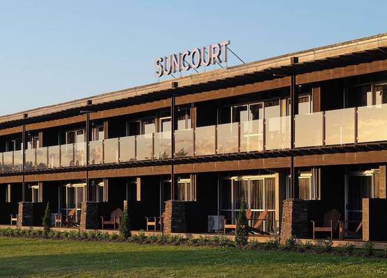 Suncourt Hotel & Conference Centre 1