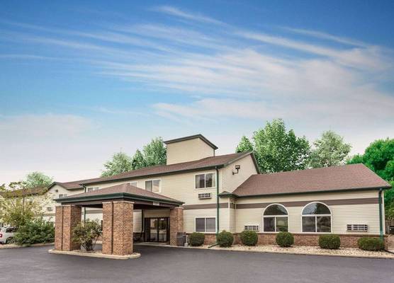 AmericInn by Wyndham Streator 1