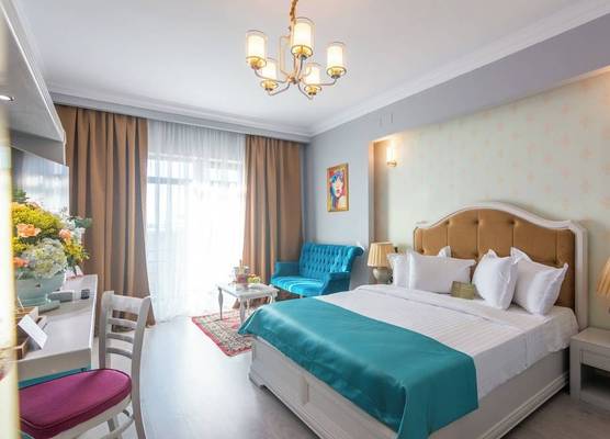 Phoenicia Express Hotel 1