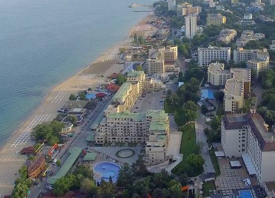 SEAVIEW BG Beach Front Suites 1