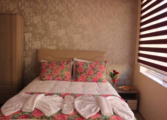 Gorur Suite 1