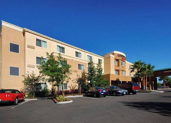 Courtyard by Marriott Merced 1
