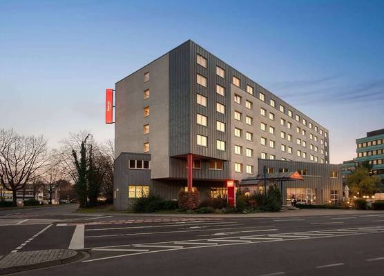 Ramada by Wyndham Bottrop 1