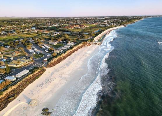 Sunset Beach Holiday Park 1