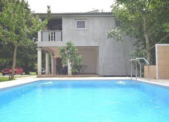 Modern Pool Apartment in Banjole 1