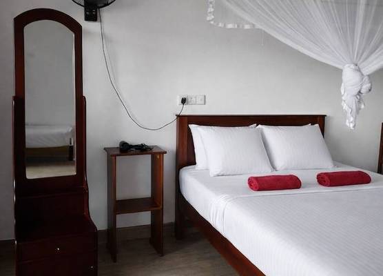 Amado Homestay Ella 1