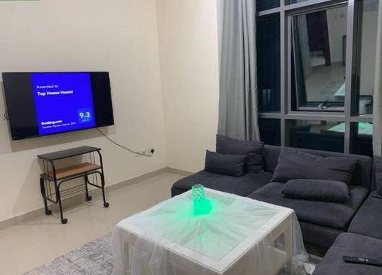 Top House Hostel 1