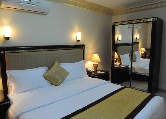 Cedar Hotel 1