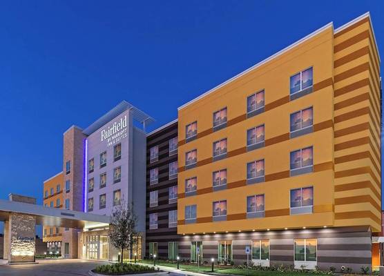 Fairfield Inn & Suites Houston Memorial City Area 1
