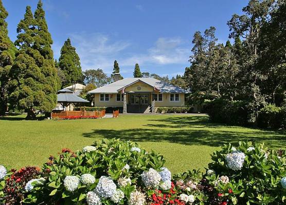 Kilauea Lodge and Restaurant 1