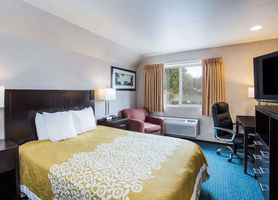 Days Inn by Wyndham Seattle Aurora 1