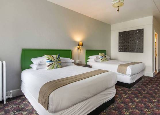 Moore Hotel 1