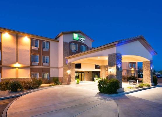 Holiday Inn Express & Suites CASA GRANDE by IHG 1
