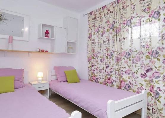 Apartments Villa Mavi, Novalja 1