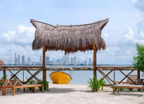 AMALIFE Beach Club & Hotel 1