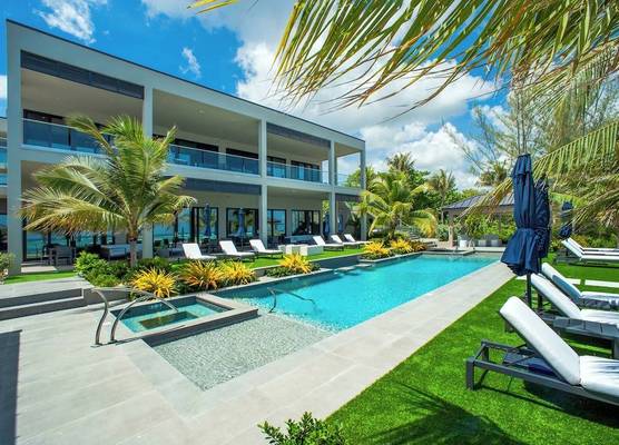 Black Urchin Boutique Resort 1
