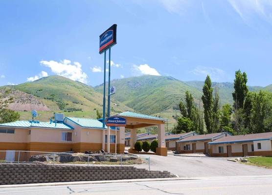 Howard Johnson by Wyndham Brigham City 1
