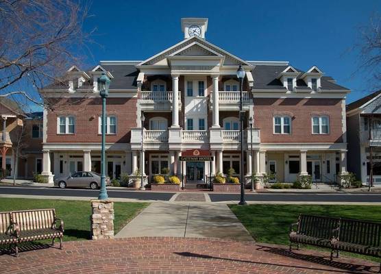 Gateway Hotel, Trademark Collection by Wyndham 1