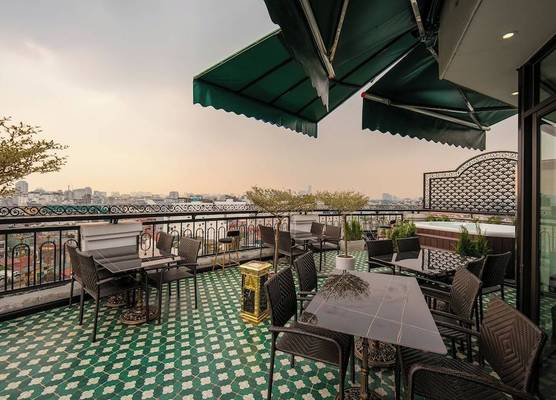 Hanoi Plaza Suite Hotel & Spa 1