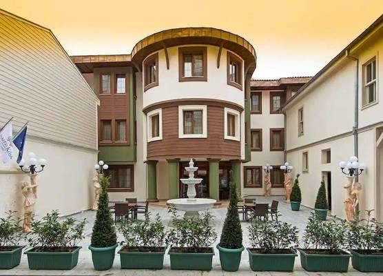 Çeşmeli Konak Otel 1