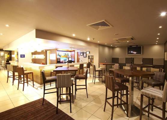 Holiday Inn Express LONDON - CROYDON by IHG 1
