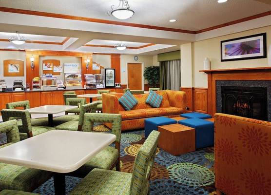 Holiday Inn Express & Suites RICHMOND-BRANDERMILL-HULL ST. by IHG 1