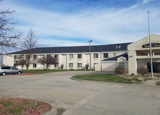 Syracuse Inn and Suites 1
