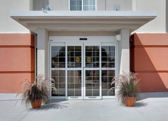 Candlewood Suites SALINA by IHG 1
