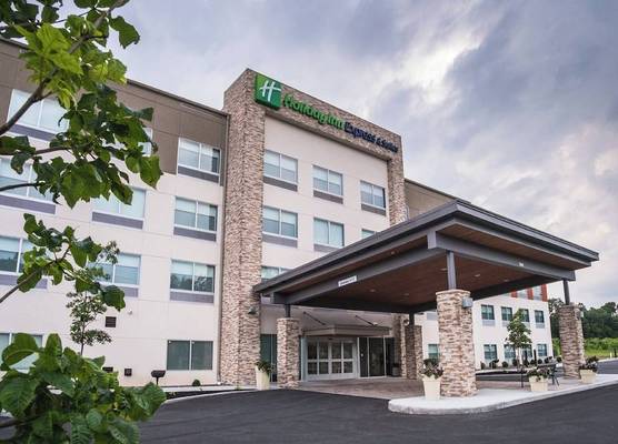 Holiday Inn Express & Suites KINGSTON-ULSTER by IHG 1