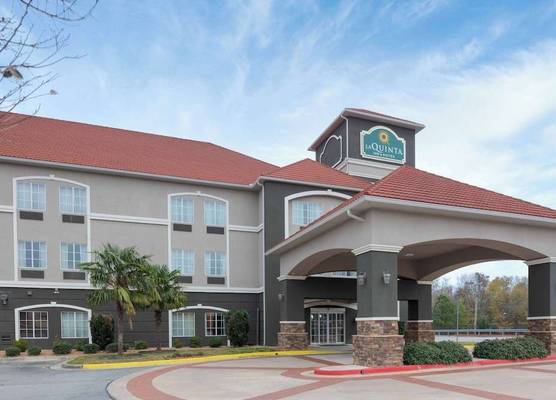 La Quinta by Wyndham Macon West 1