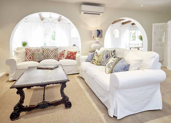 Moorea Boutique - Only Adults 1