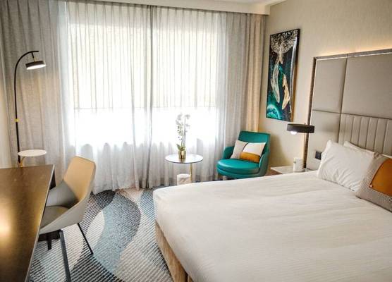 Royal Pacific Hotel 1