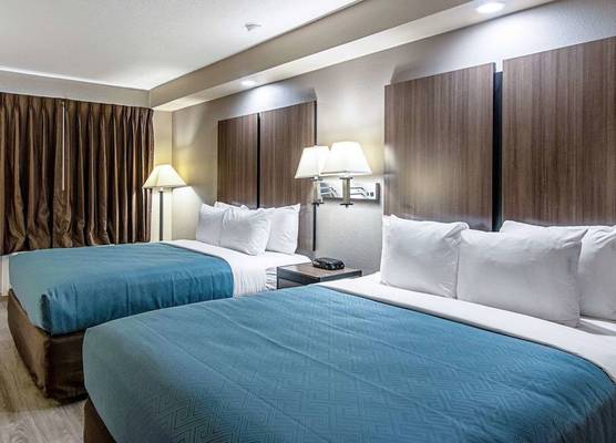 Econo Lodge Kingsville 1