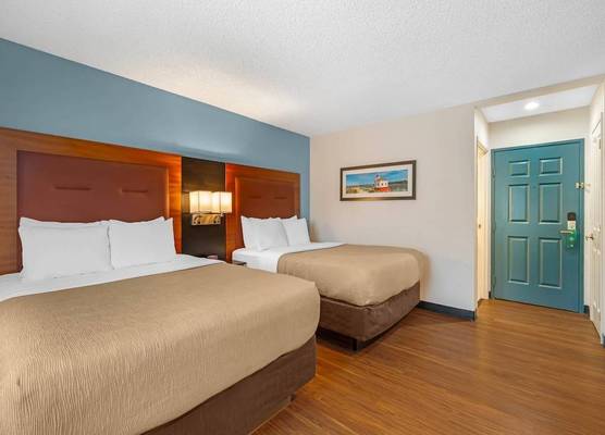 Quality Inn & Suites at Coos Bay 1