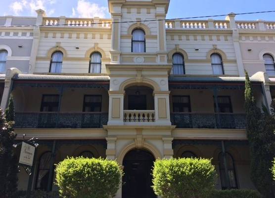 Avonmore On The Park Boutique Hotel 1