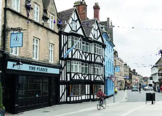 The Fleece at Cirencester 1