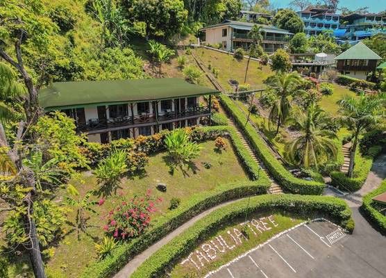 Tabulia Tree Hotel and Villas 1