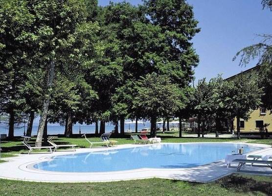 Hotel Lugana Parco Al Lago 1