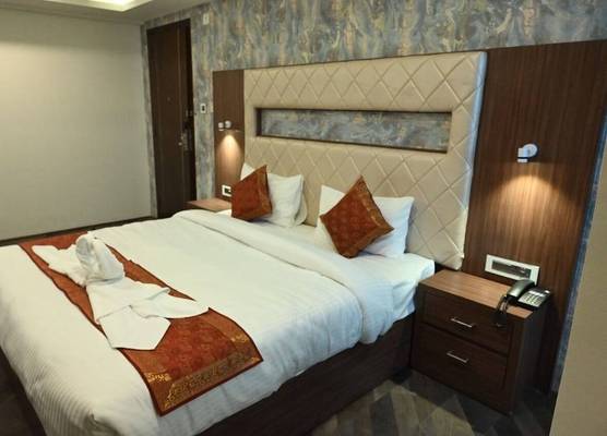 THE TRIUMPH Hotel 1