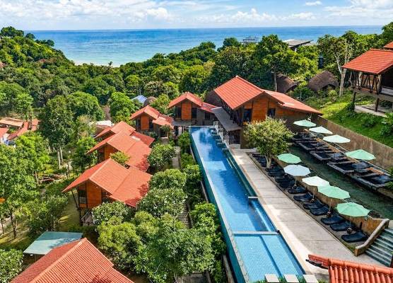 Alama Sea Village Resort and Pool Villa 1