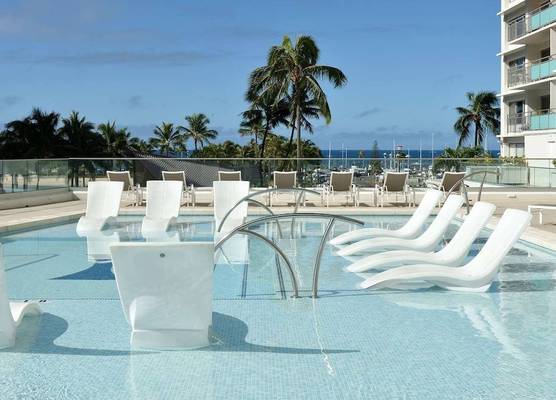 Ilikai Hotel & Luxury Suites 1