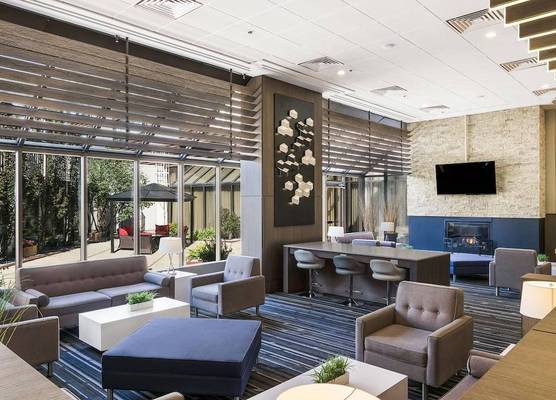 Best Western Premier Calgary Plaza Hotel & Conference Centre 1