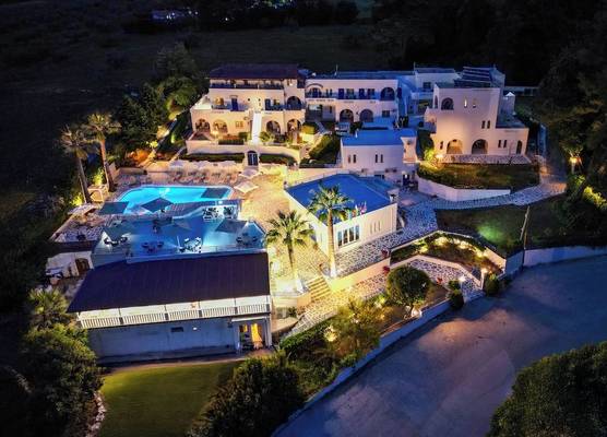 Theo Bungalows Boutique Hotel 1