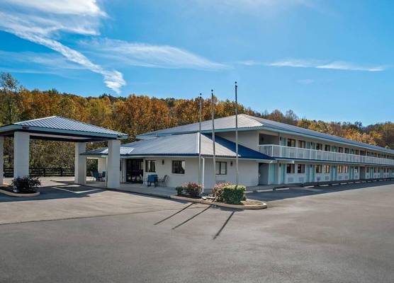 Days Inn by Wyndham Renfro Valley Mount Vernon 1