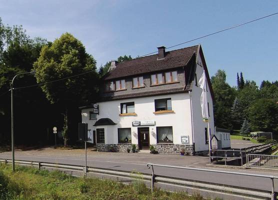 Zum Lindenbaum 1