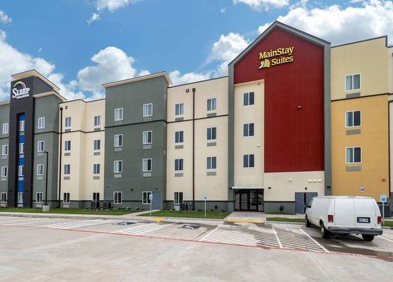 MainStay Suites Bricktown - near Medical Center 1