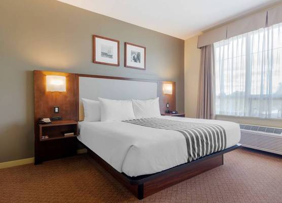 Best Western PLUS Chemainus Inn 1