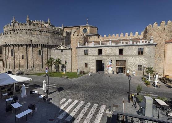 Hostal Restaurante Puerta del Alcázar 1